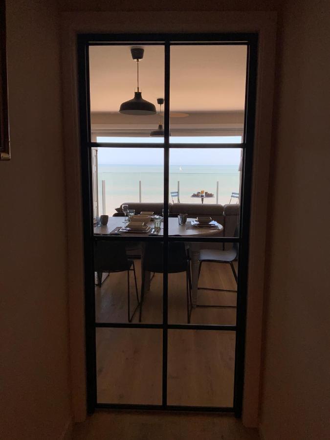 Genieten Van De Vlaamse Kust Met Prachtig Zeezicht De Haan Exterior foto